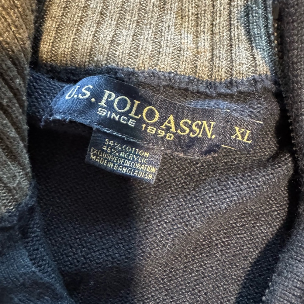 US Polo Association Men's Navy Sweater - Picture 3 of 3